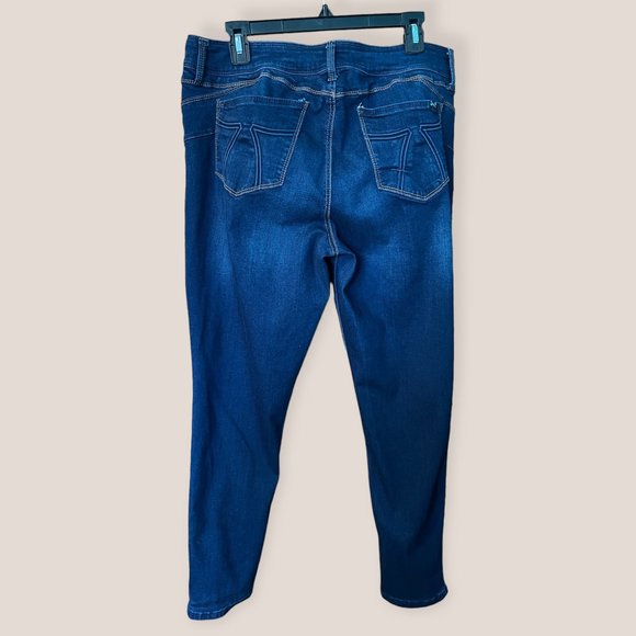 Seven7 Women's Jean Leggings - Picture 5 of 9